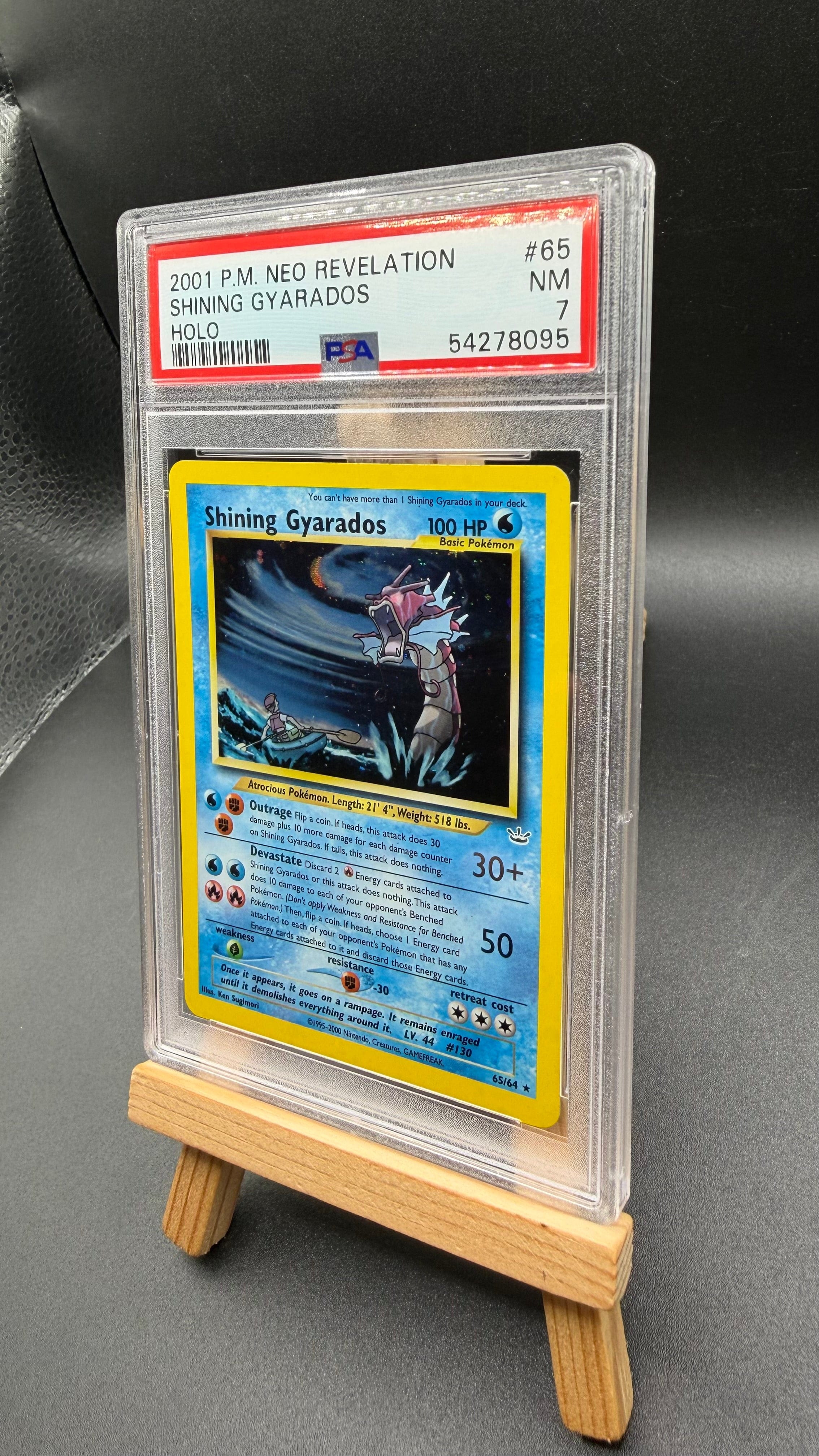 Pokémon TCG Shining Gyarados Holo Card Neo Revelation 65/64 PSA 7 NEAR MINT